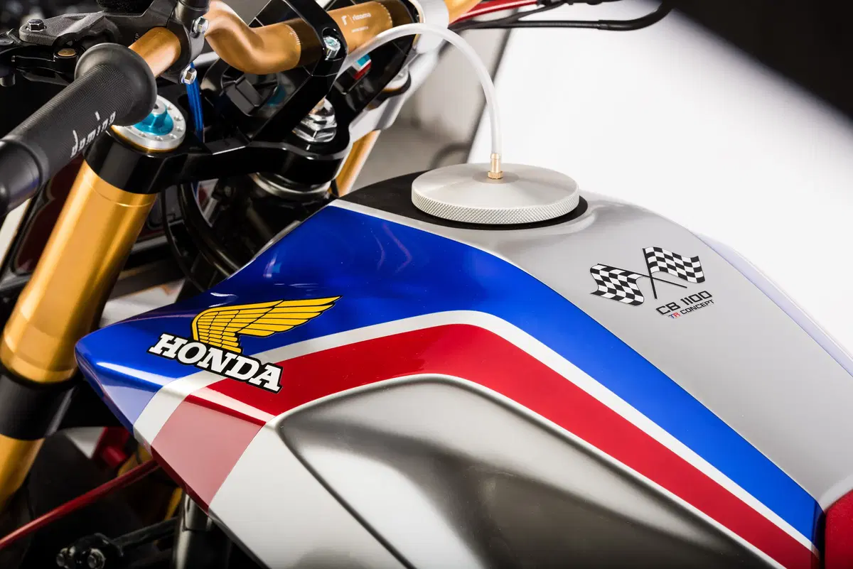 Honda CB 1100 TR Concept a EICMA 2016 (8)