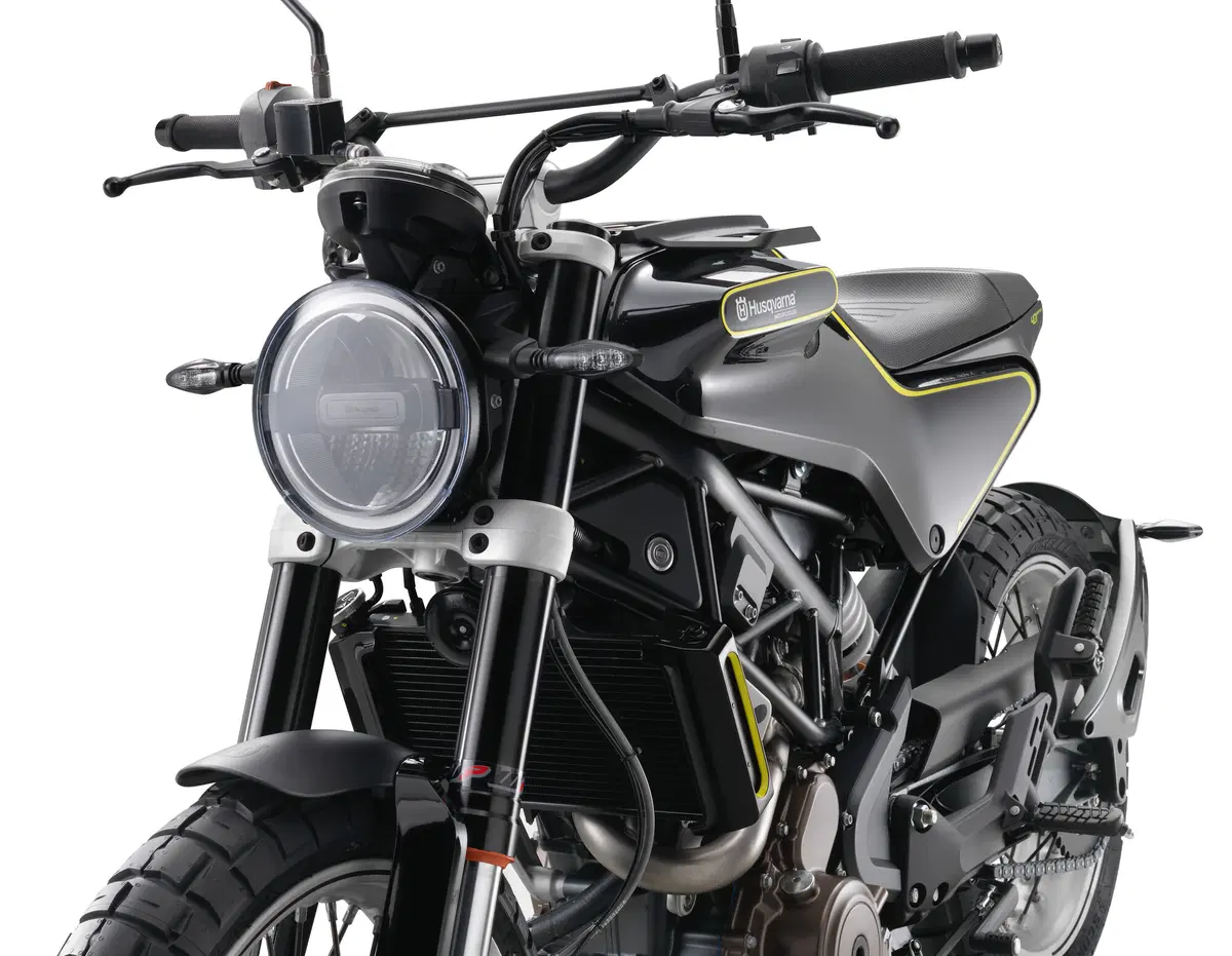 Husqvarna Vitpilen 401 e Svartpilen 401 a EICMA 2016 (18)