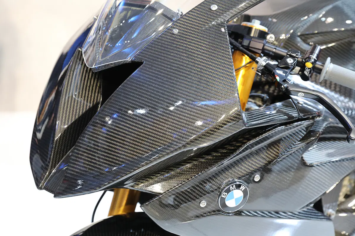 BMW HP4 Race concept ad EICMA 2016: foto e dati (4)