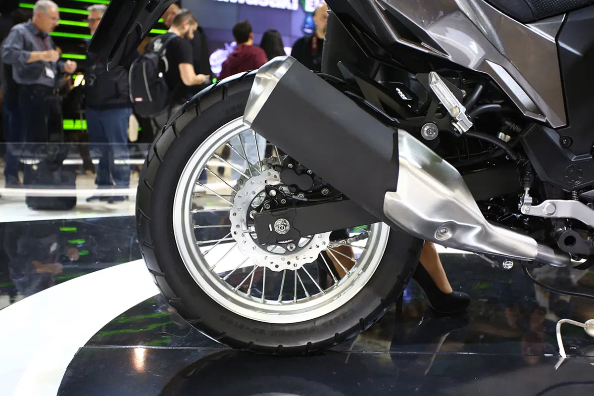 Kawasaki Versys-X 300 ad EICMA 2016: foto e dati (8)