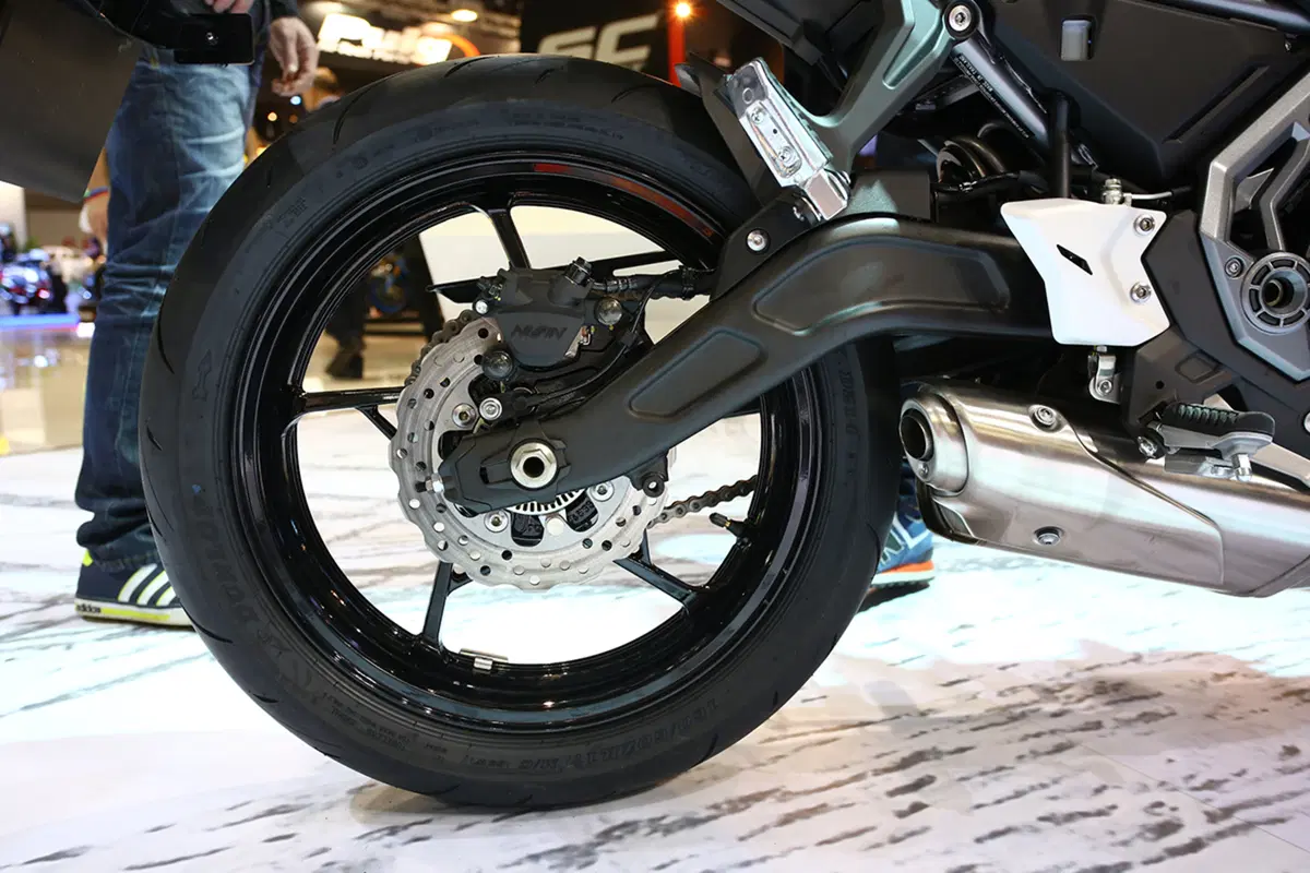 Nuova Kawasaki Z650 a Eicma 2016 (3)