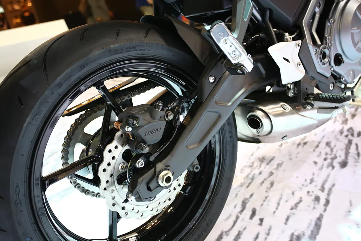 Nuova Kawasaki Z650 a Eicma 2016 (4)