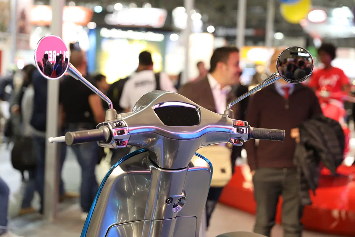 Vespa Elettrica a Eicma 2016. Foto e dati (8)