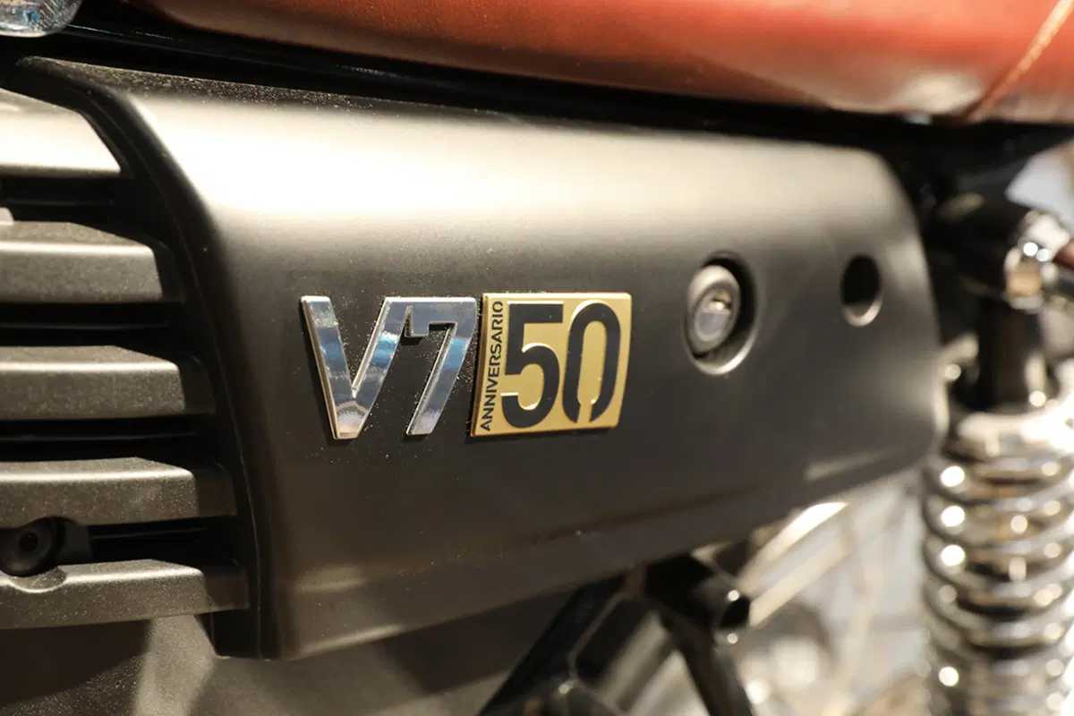 Moto Guzzi V7 III a Eicma 2016. Foto e caratteristiche
