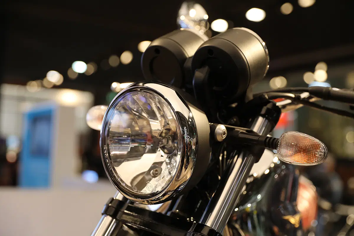 Moto Guzzi V7 III a Eicma 2016. Foto e caratteristiche (5)