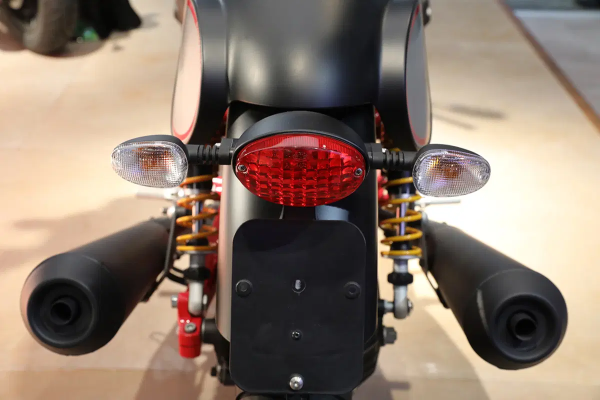 Moto Guzzi V7 III a Eicma 2016. Foto e caratteristiche (16)