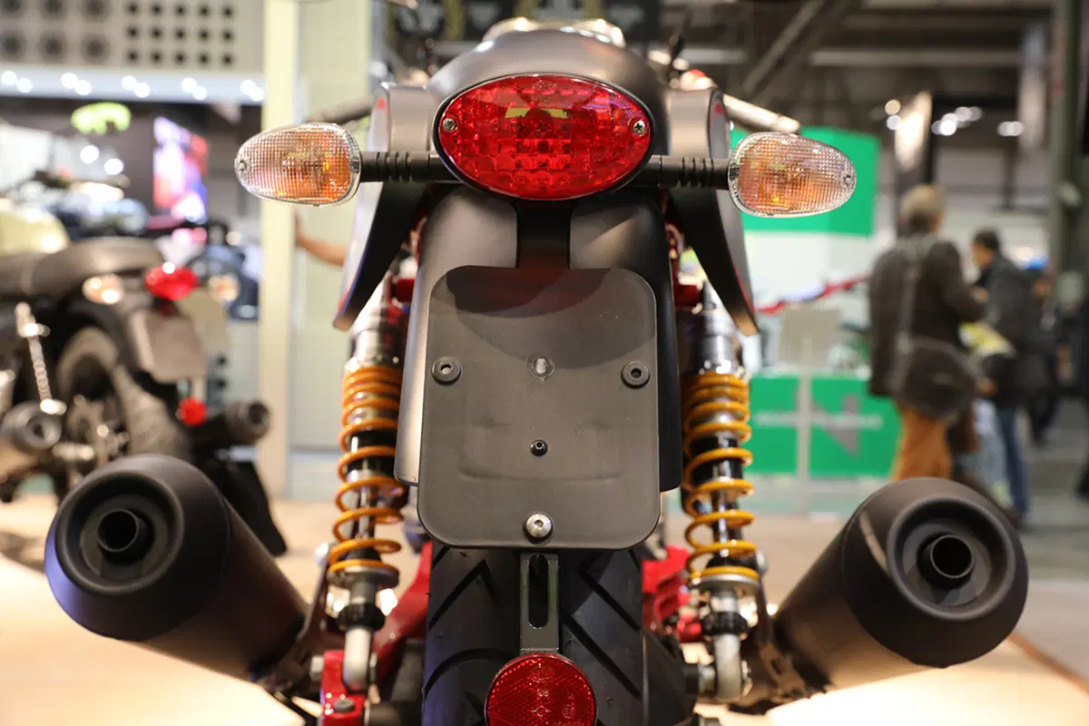 Moto Guzzi V7 III a Eicma 2016. Foto e caratteristiche (19)
