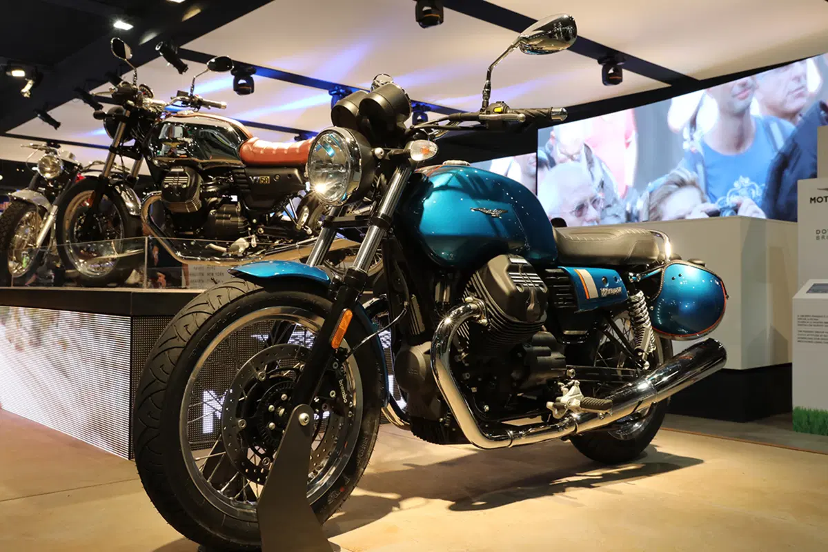 Moto Guzzi V7 III a Eicma 2016. Foto e caratteristiche (26)