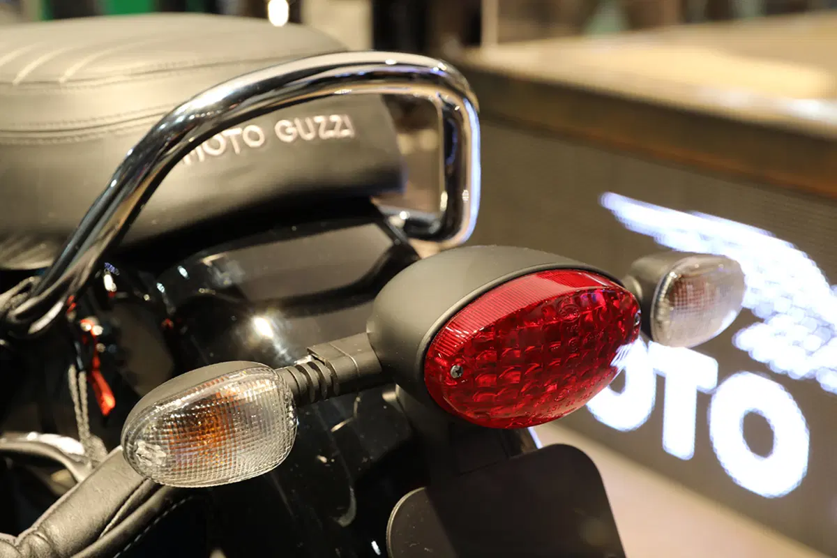 Moto Guzzi V7 III a Eicma 2016. Foto e caratteristiche (28)