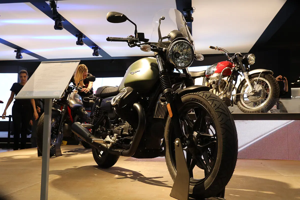 Moto Guzzi V7 III a Eicma 2016. Foto e caratteristiche (37)