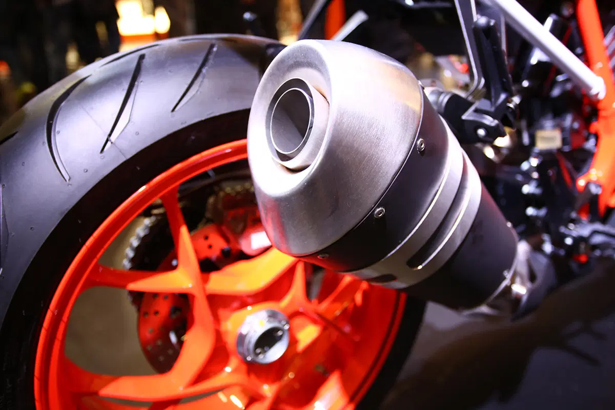 KTM Super Duke 1290 R 2017 ad EICMA 2016: foto e dati (5)