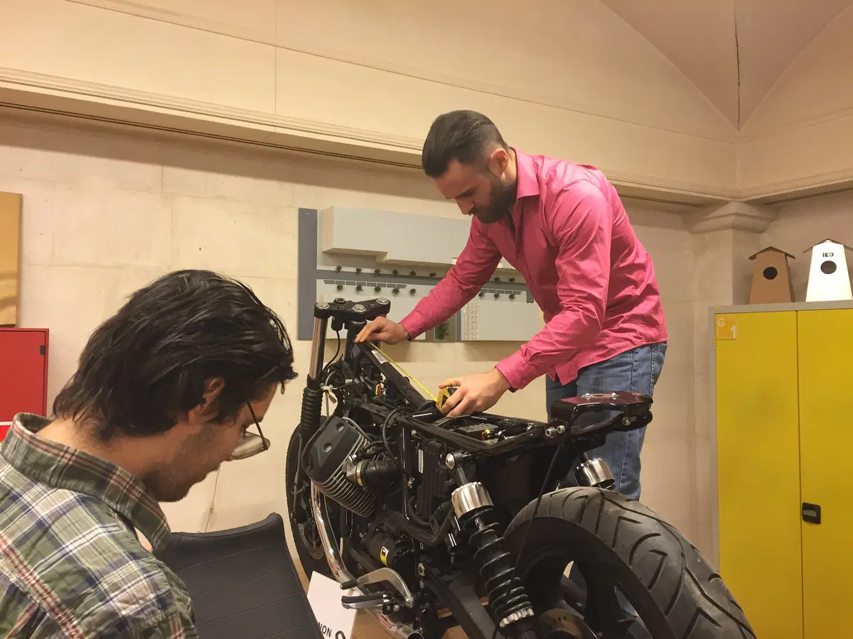 Moto Guzzi V7 II “Mercurio”, da IED Milano (Video) (6)