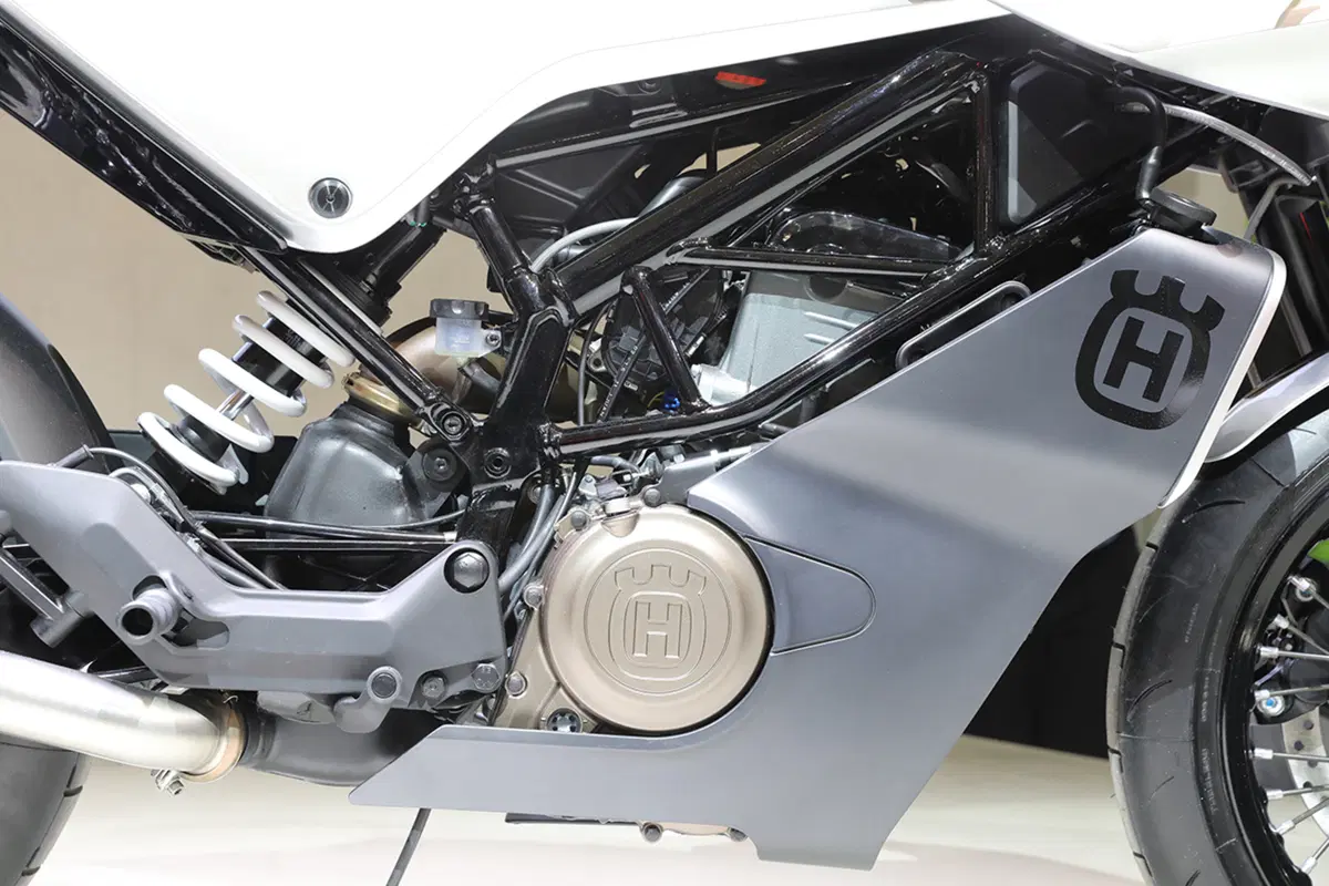 Husqvarna Vitpilen 401 Aero a EICMA 2016: dati e foto (7)