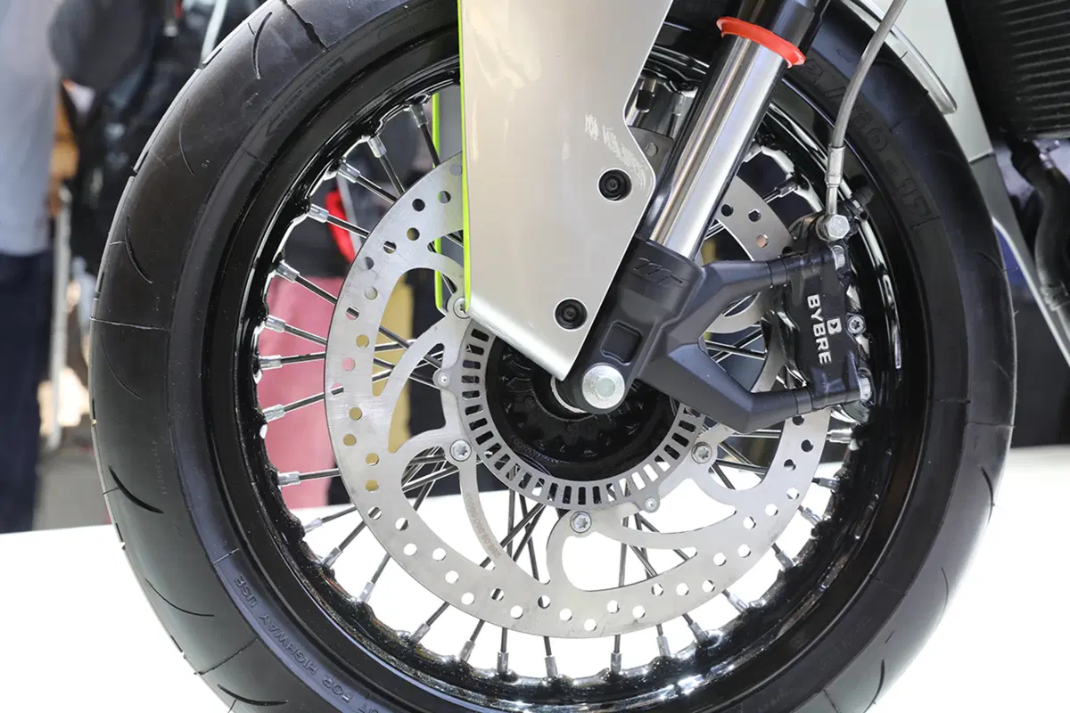 Husqvarna Vitpilen 401 Aero a EICMA 2016: dati e foto (8)