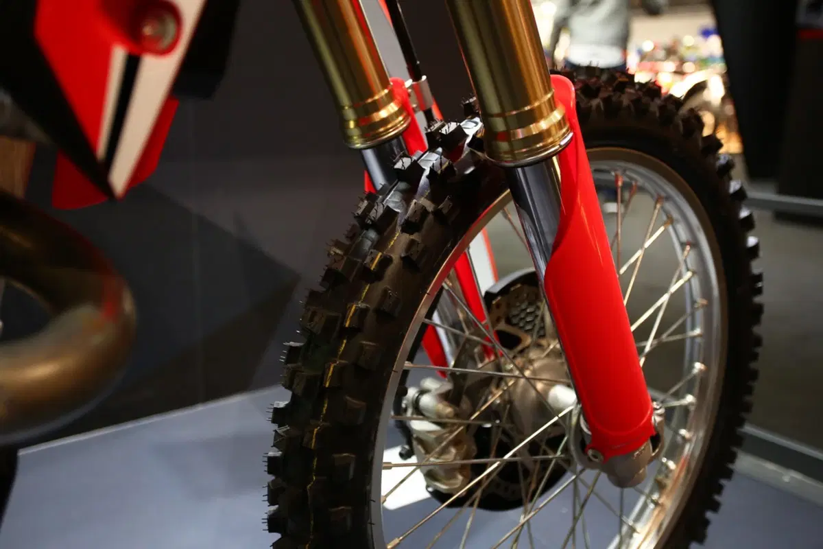 Honda CRF450R, RX e Country 2017 a EICMA 2016: foto e video (10)