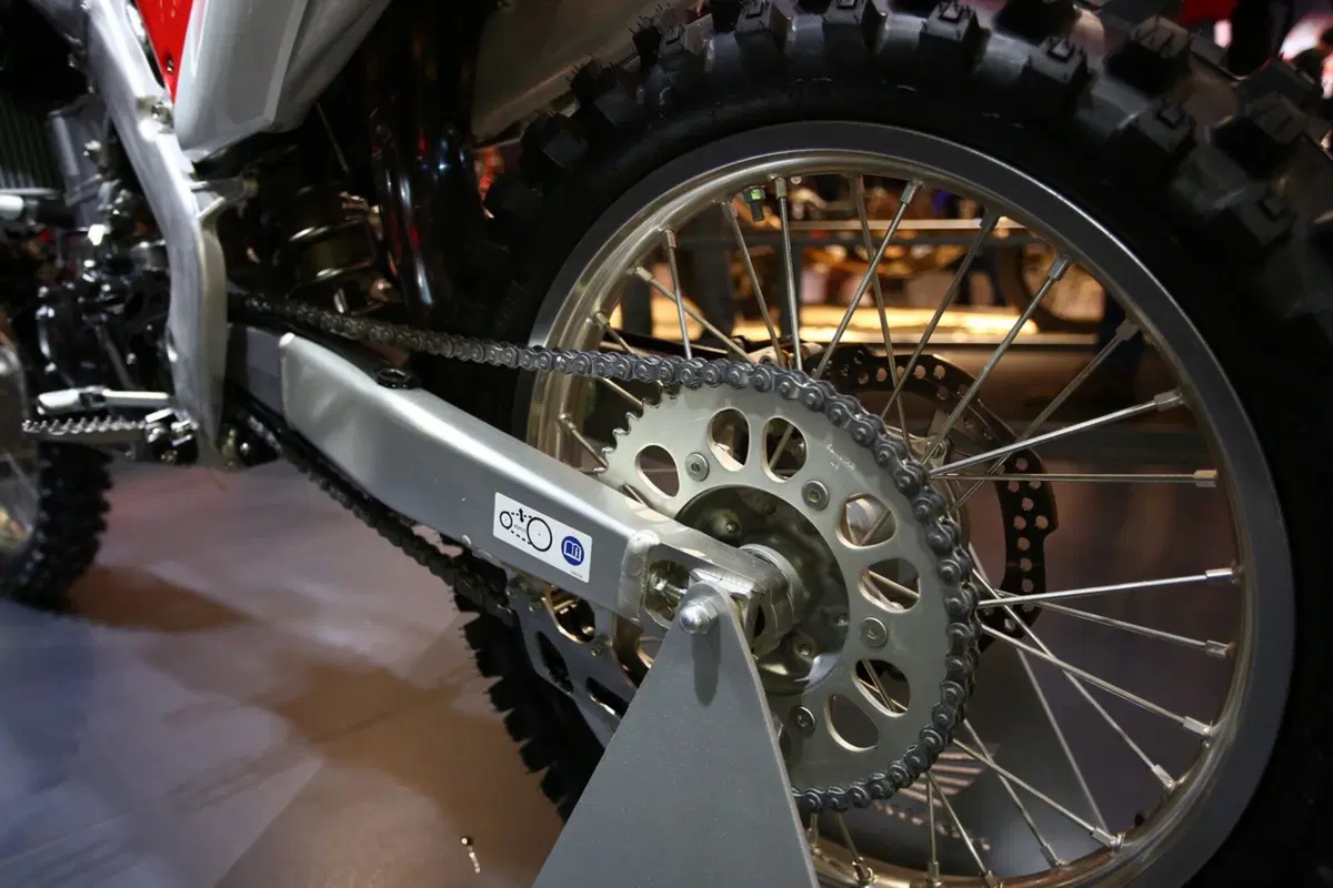 Honda CRF450R, RX e Country 2017 a EICMA 2016: foto e video (17)