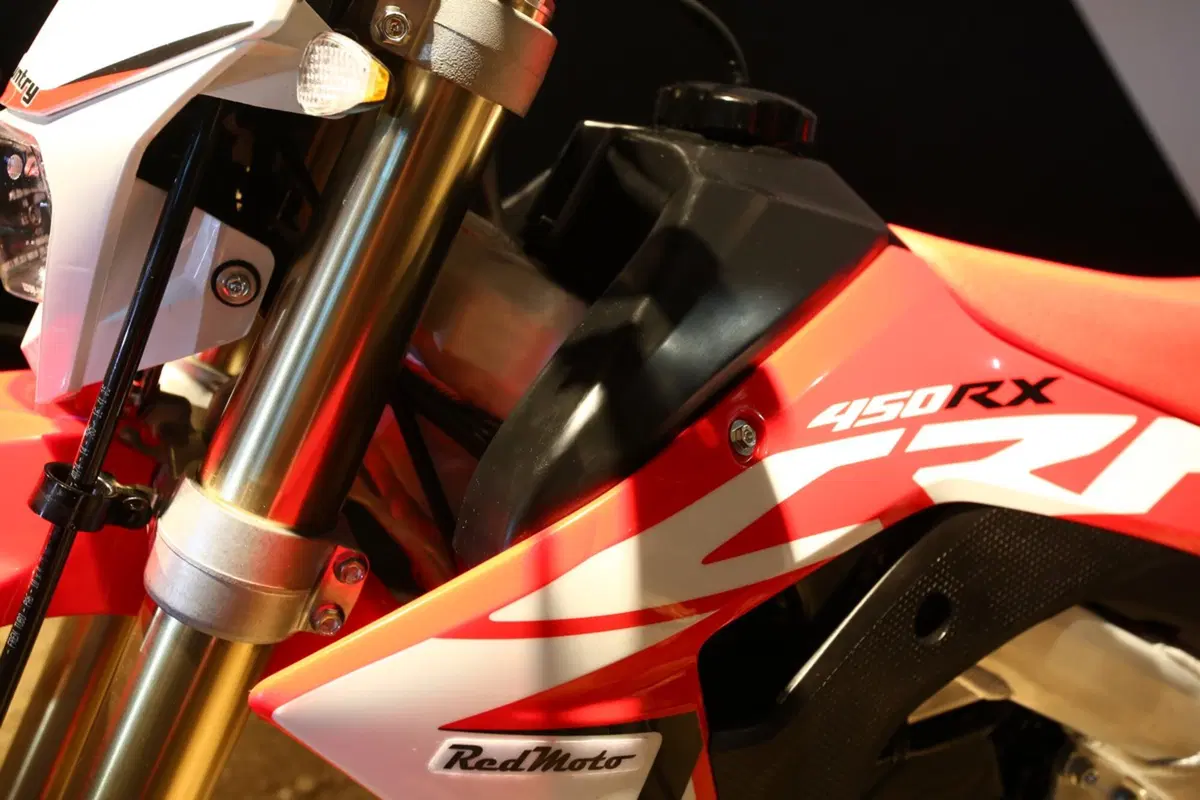Honda CRF450R, RX e Country 2017 a EICMA 2016: foto e video (18)
