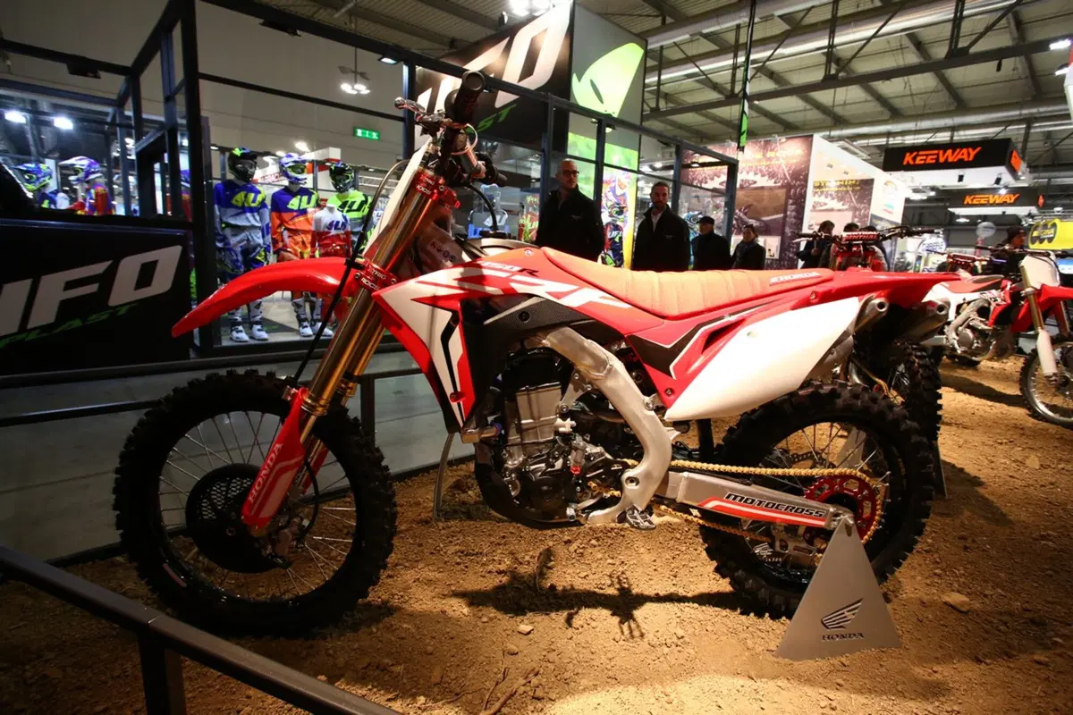 Honda CRF450R, RX e Country 2017 a EICMA 2016: foto e video (4)