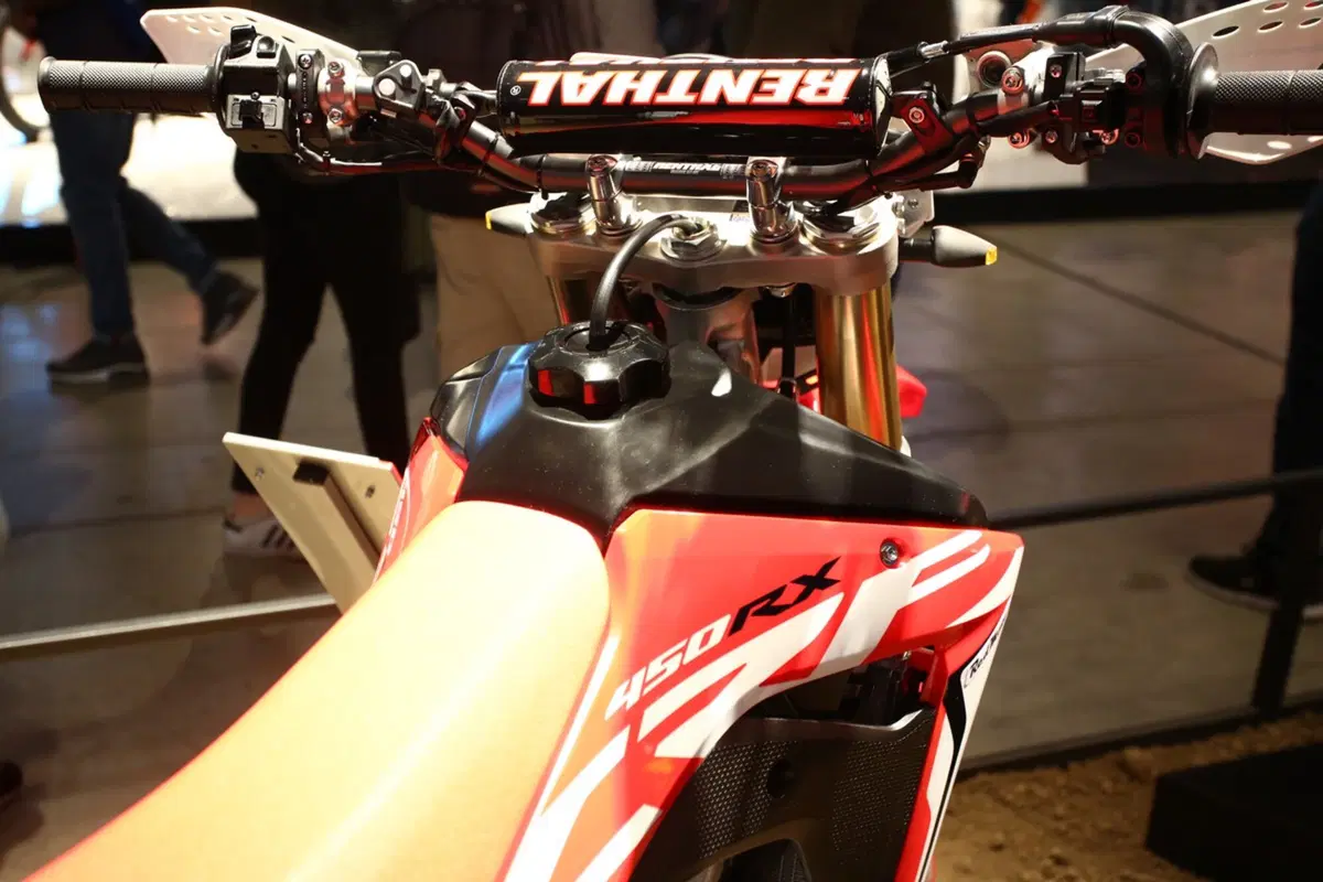 Honda CRF450R, RX e Country 2017 a EICMA 2016: foto e video (29)