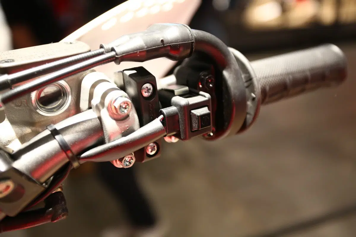 Honda CRF450R, RX e Country 2017 a EICMA 2016: foto e video (30)