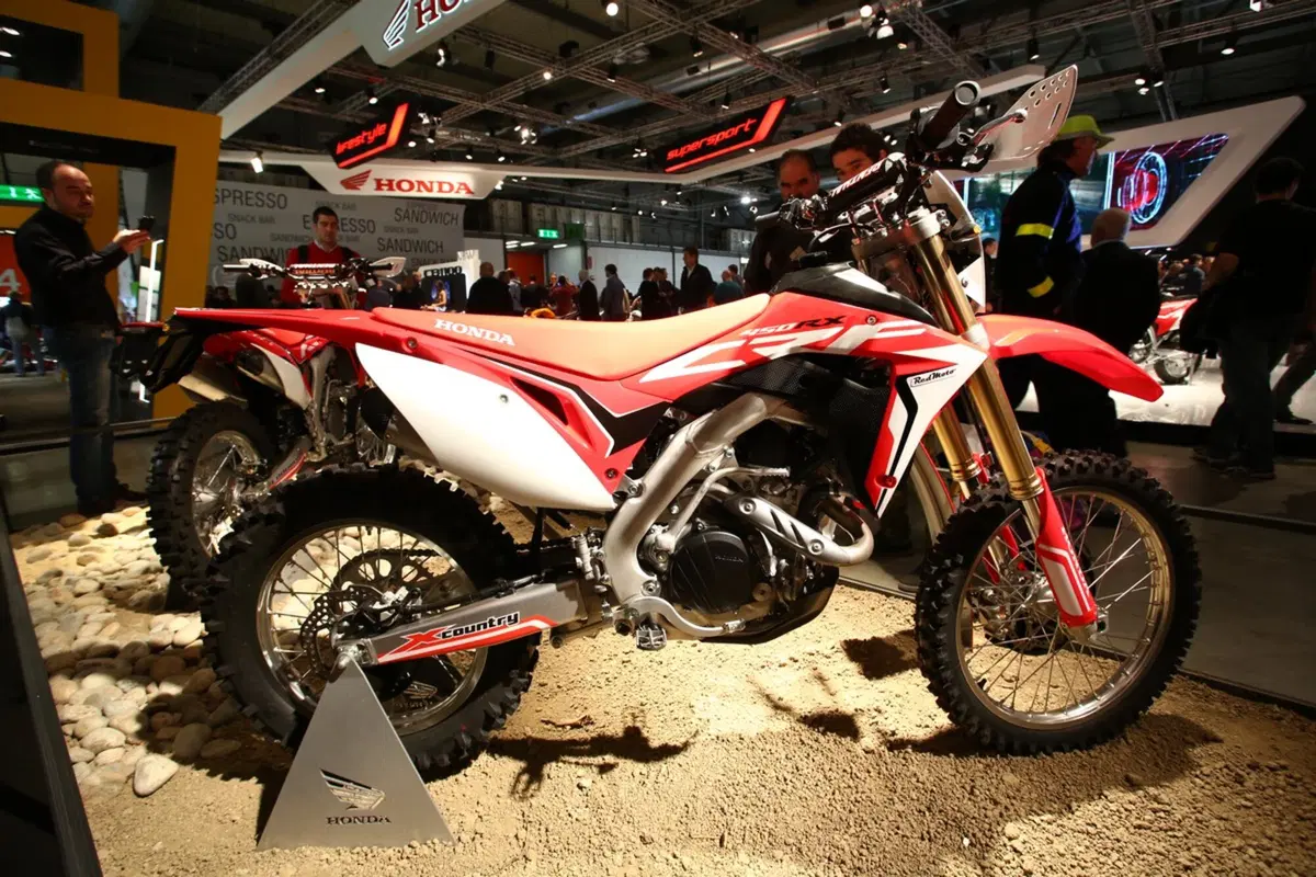 Honda CRF450R, RX e Country 2017 a EICMA 2016: foto e video (21)