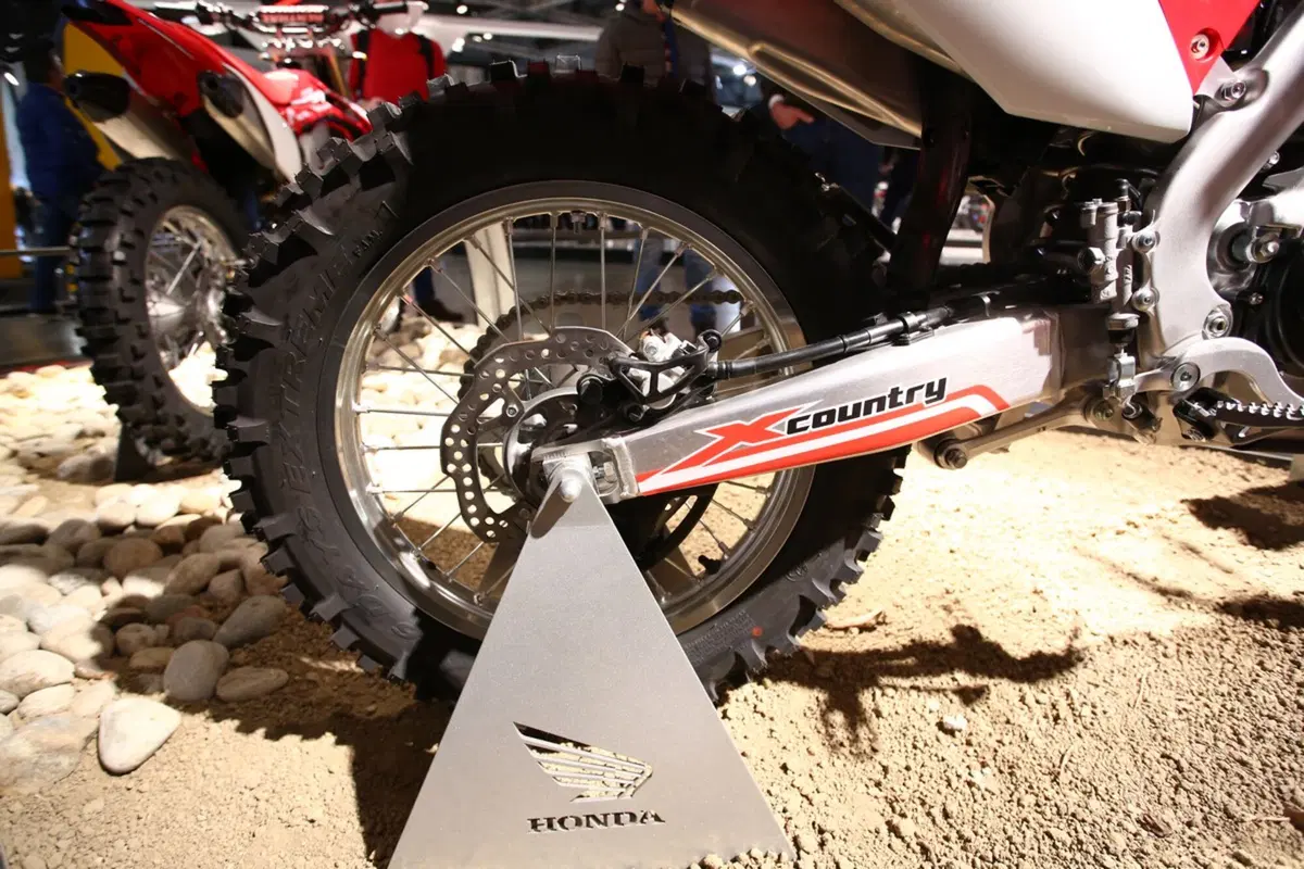 Honda CRF450R, RX e Country 2017 a EICMA 2016: foto e video (31)