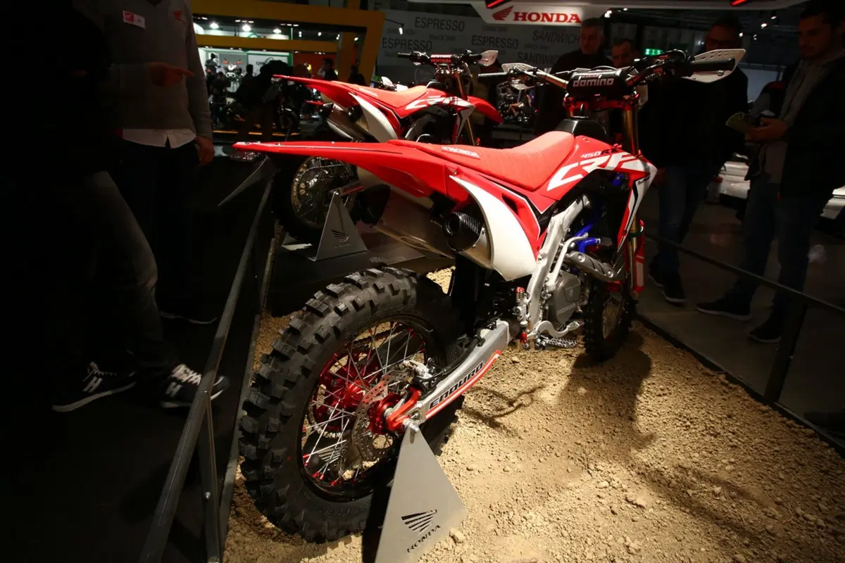 Honda CRF450R, RX e Country 2017 a EICMA 2016: foto e video (19)