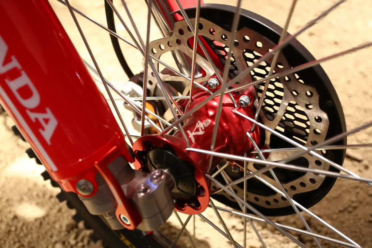 Honda CRF450R, RX e Country 2017 a EICMA 2016: foto e video (35)