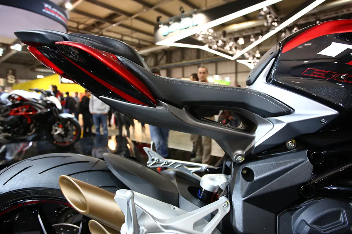 MV Agusta Brutale 800 RR ad EICMA 2016: foto, video e dati (4)