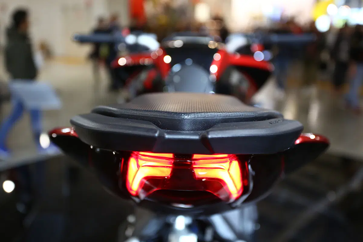 MV Agusta Brutale 800 RR ad EICMA 2016: foto, video e dati (8)