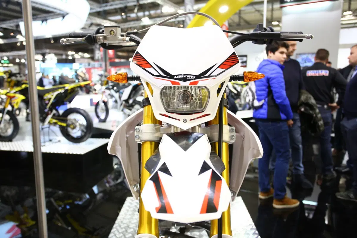Valenti Racing RME50 e Suzuki RM-Z Special 2017 a Eicma (32)