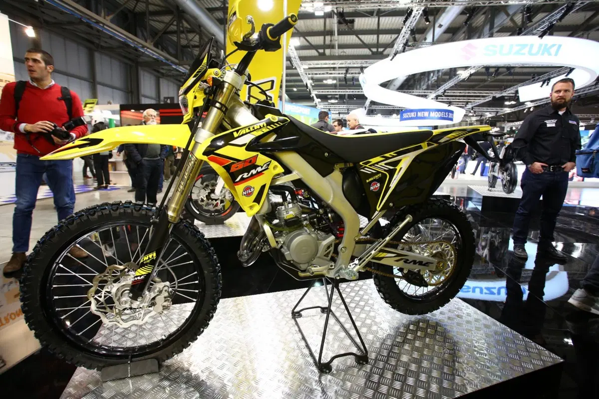 Valenti Racing RME50 e Suzuki RM-Z Special 2017 a Eicma (33)