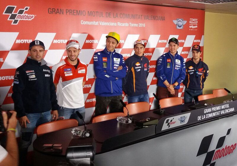 MotoGP, Valencia. Rossi: &quot;Una bella gara per dimenticare il 2015&quot;