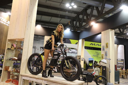 EICMA 2016: le ragazze più belle del Salone (2)