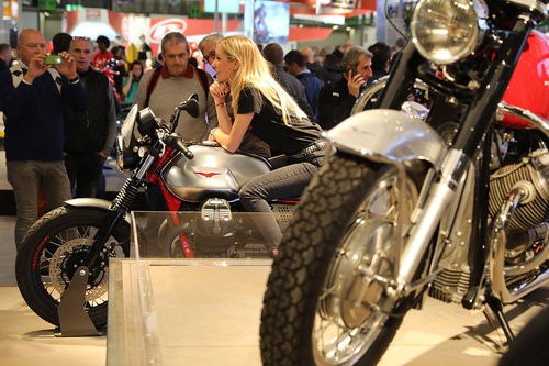 EICMA 2016: le ragazze più belle del Salone (5)