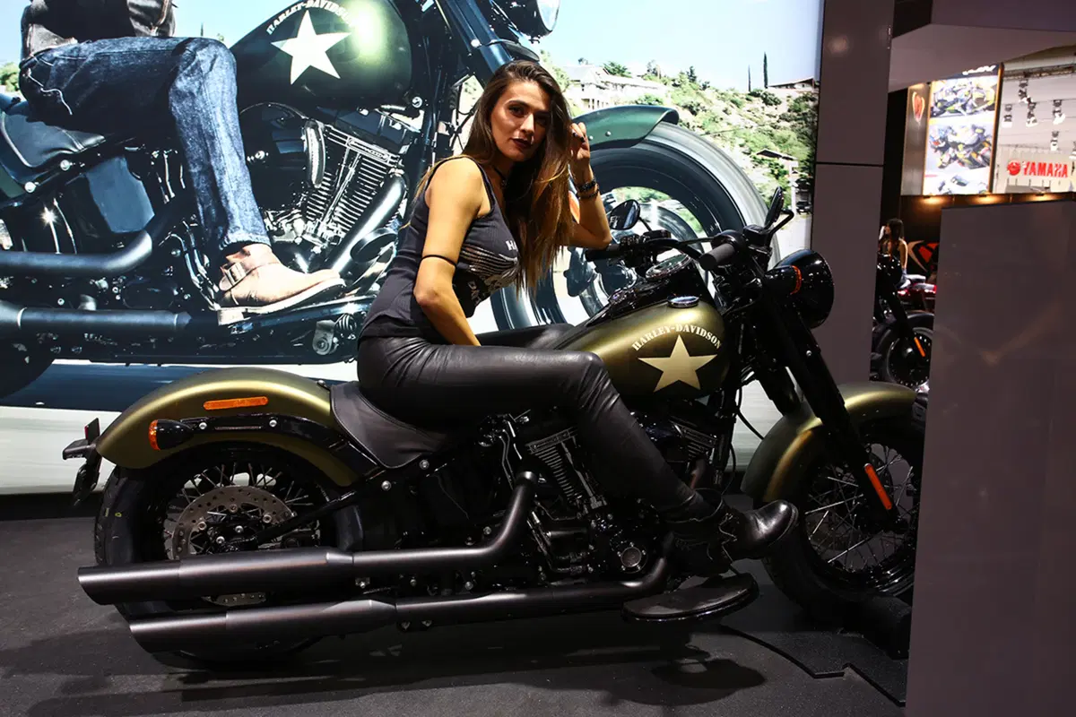EICMA 2016: le ragazze più belle del Salone (12)