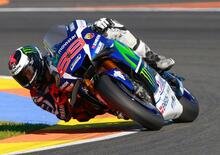 MotoGP. Lorenzo domina il venerdì di prove a Valencia