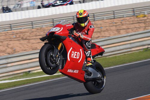 MotoGP. Livrea rosso (RED) per le Aprilia a Valencia (7)