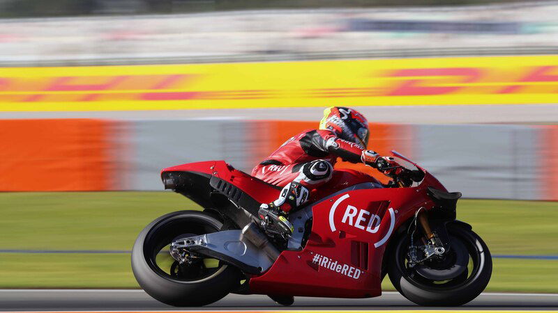 MotoGP. Livrea rosso (RED) per le Aprilia a Valencia