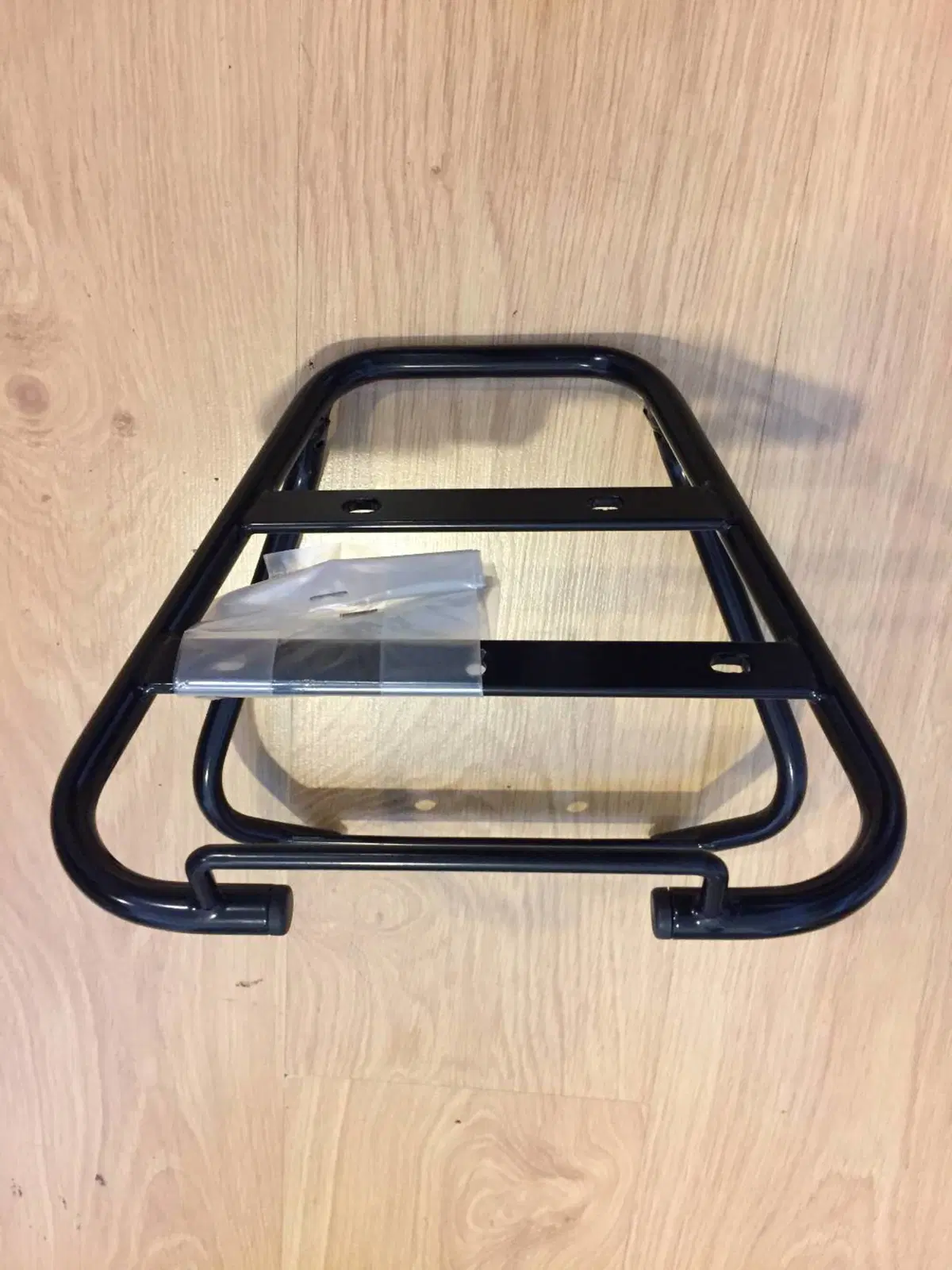 Supporto Portapacchi Yamaha Aerox (2)