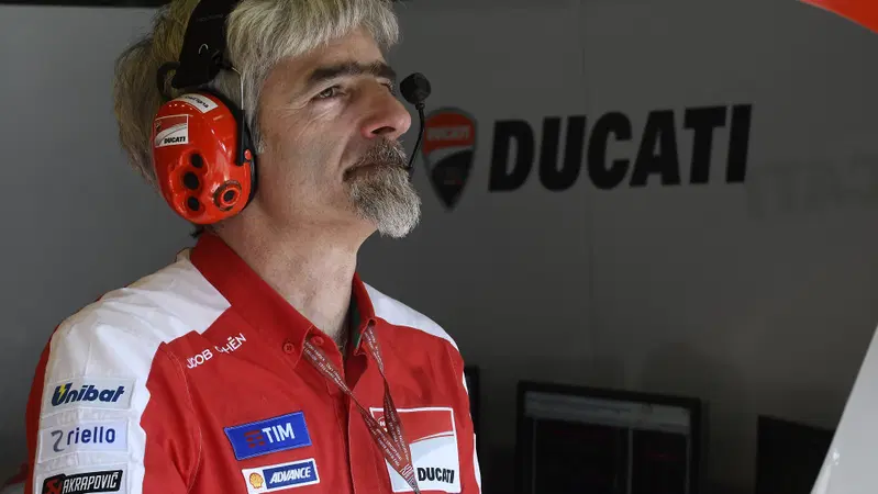 MotoGP. Dall'Igna (Ducati): "Con Lorenzo l'obiettivo &egrave; il Mondiale"