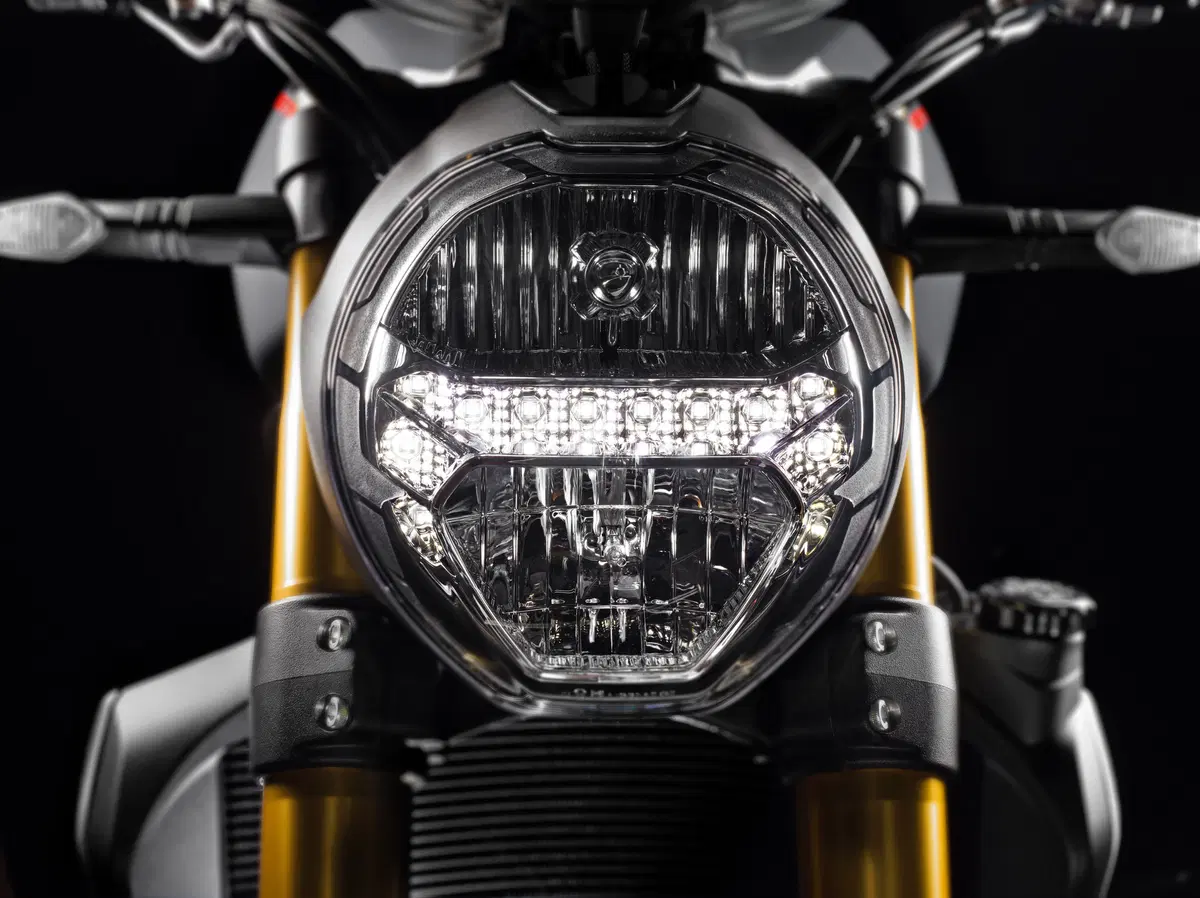 Ducati Monster 1200 S 2017 TEST. L'essenza della Monster! (10)