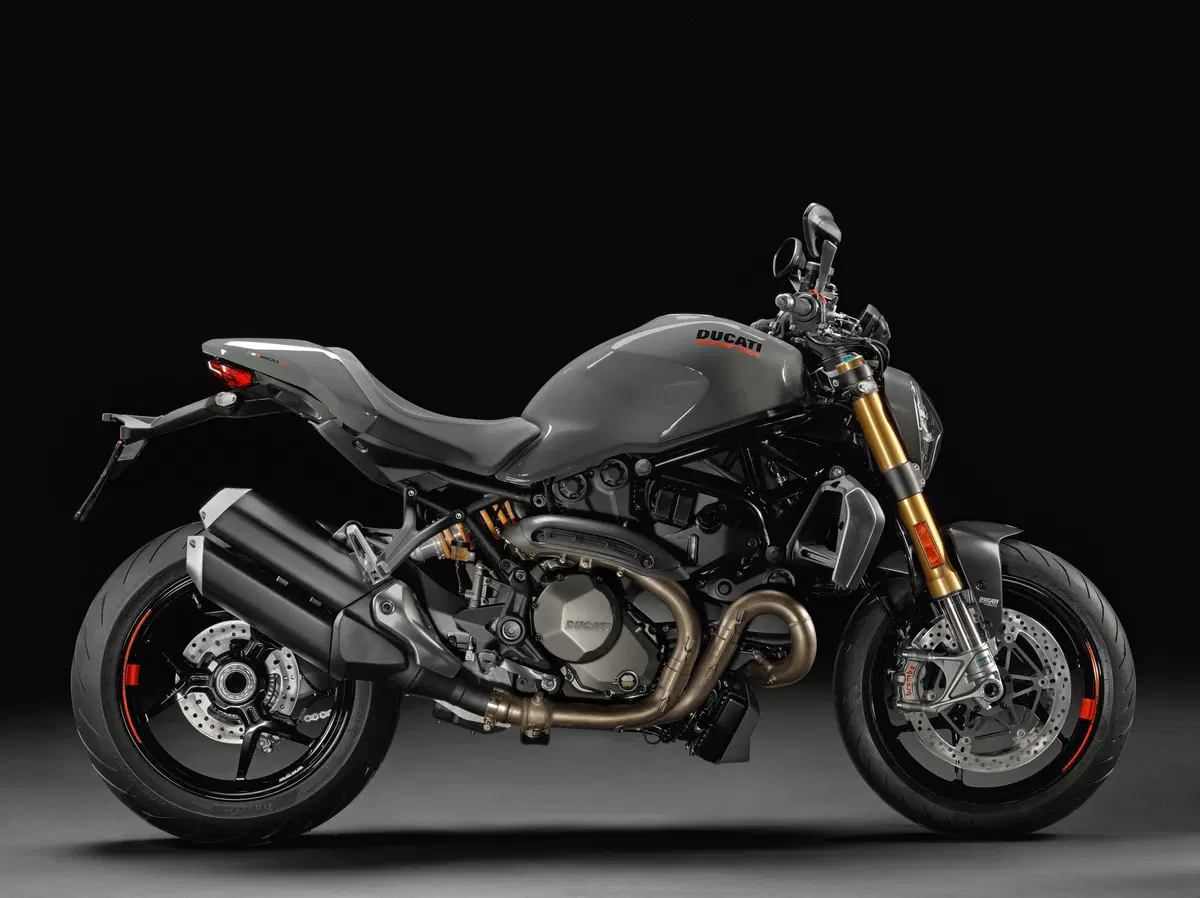 Ducati Monster 1200 S 2017 TEST. L'essenza della Monster! (6)