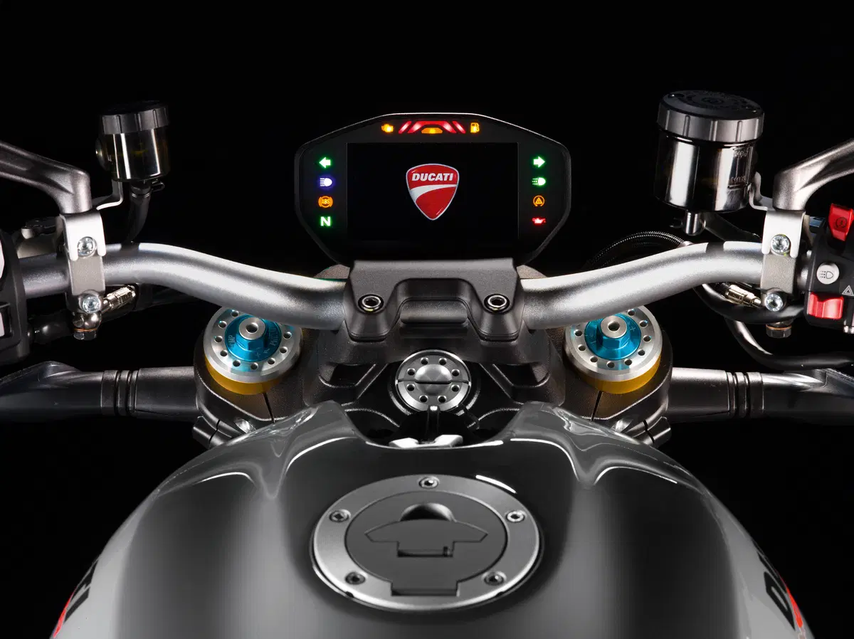 Ducati Monster 1200 S 2017 TEST. L'essenza della Monster! (12)