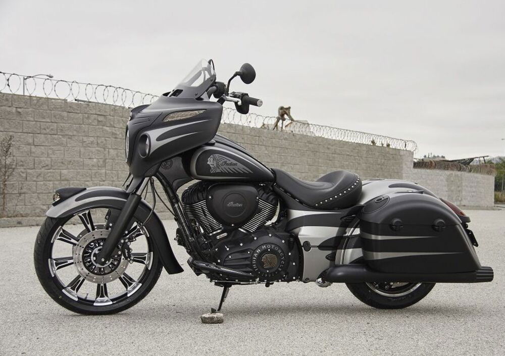 Indian Chieftain Dark Horse (2017 - 18) (2)