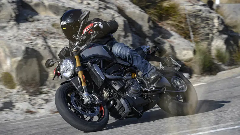 Ducati Monster 1200 S 2017 TEST. L'essenza del mostro