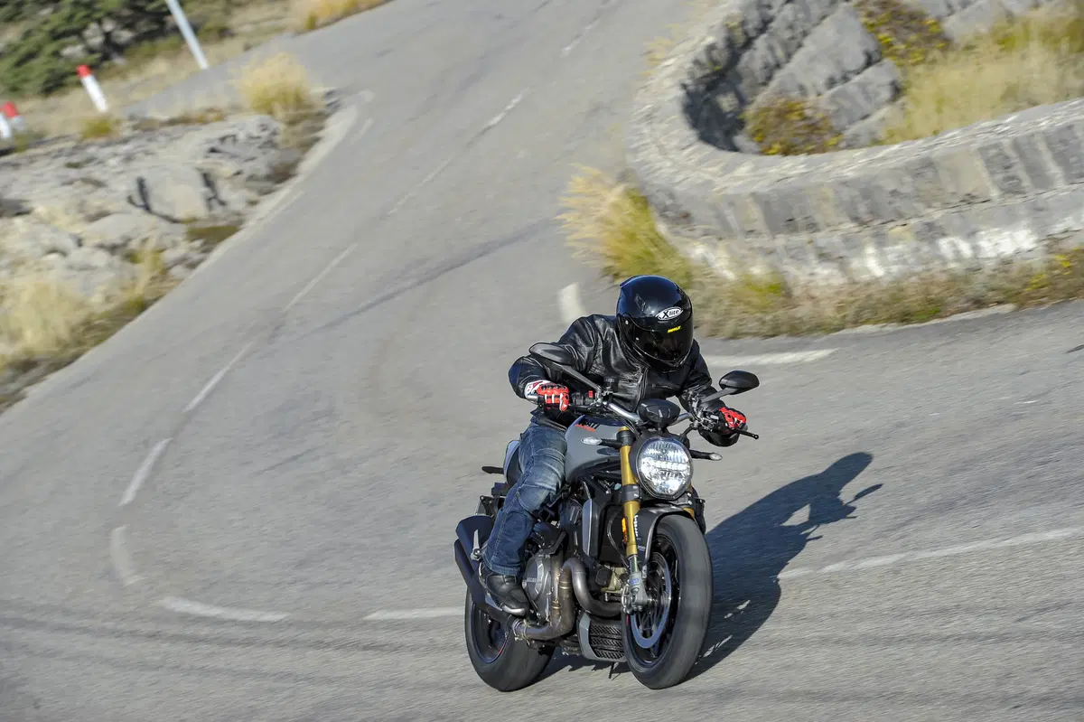 Ducati Monster 1200 S 2017 TEST. L'essenza della Monster! (24)