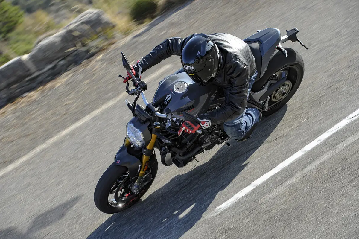 Ducati Monster 1200 S 2017 TEST. L'essenza della Monster! (25)