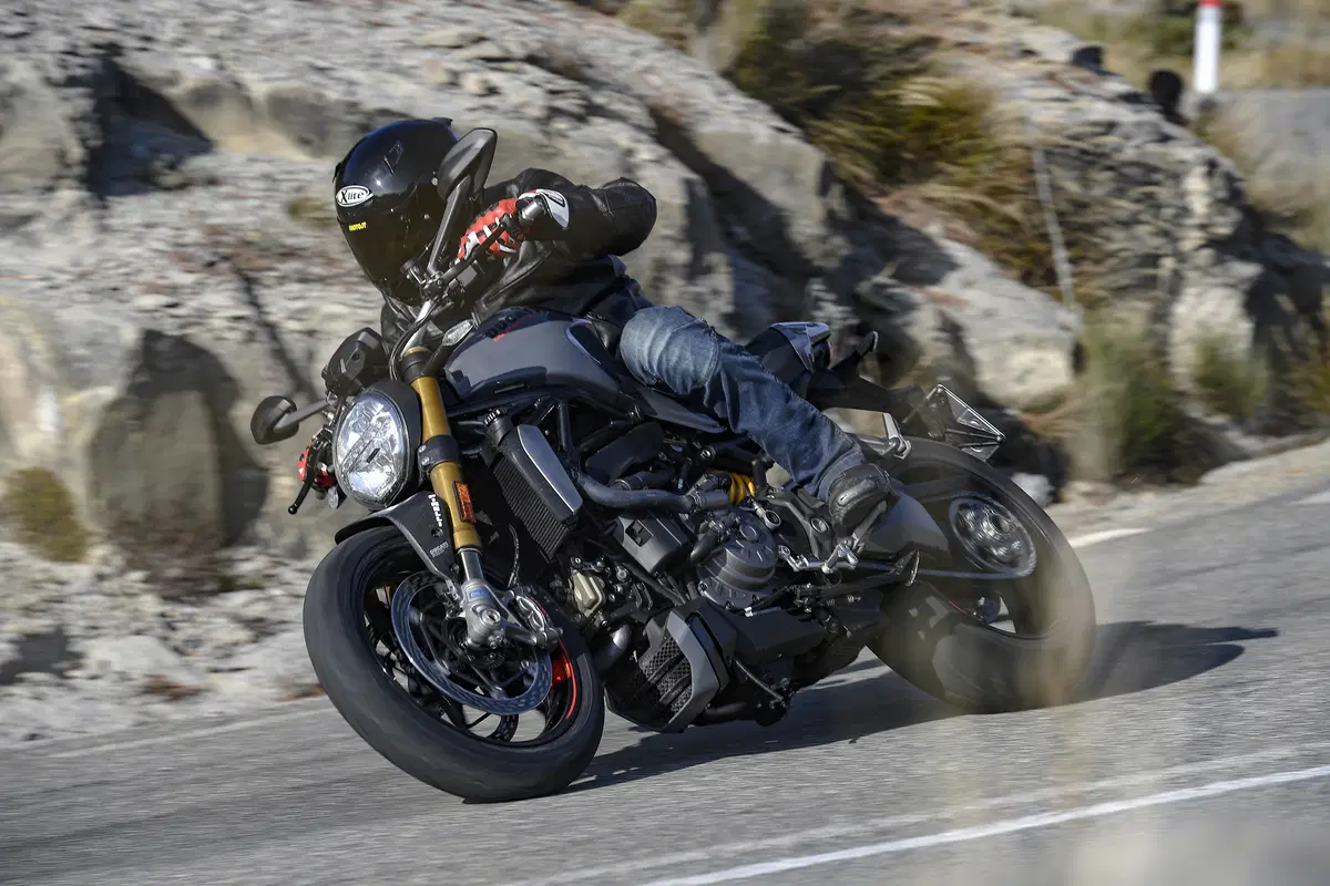 Ducati Monster 1200 S 2017 TEST. L'essenza della Monster! (37)