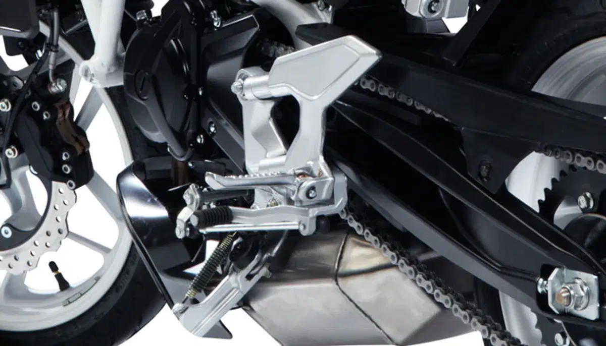 Hyosung GD 250 R GD 250 R (2017 - 18) (5)